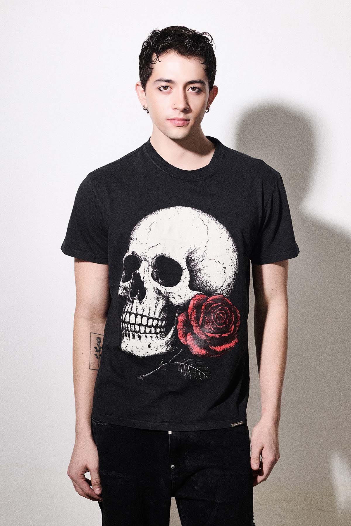 ROSE &amp; RUIN TEE
